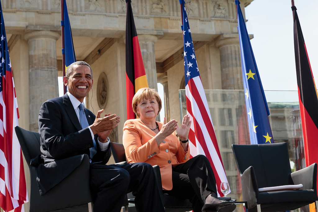Merkel and Obama on the podium