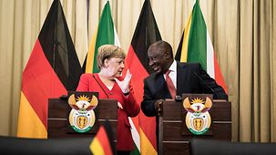 Bundeskanzlerin Angela Merkel mit Cyril Ramaphosa, Südafrikas Präsident, bei einer gemeinsamen Pressekonferenz.