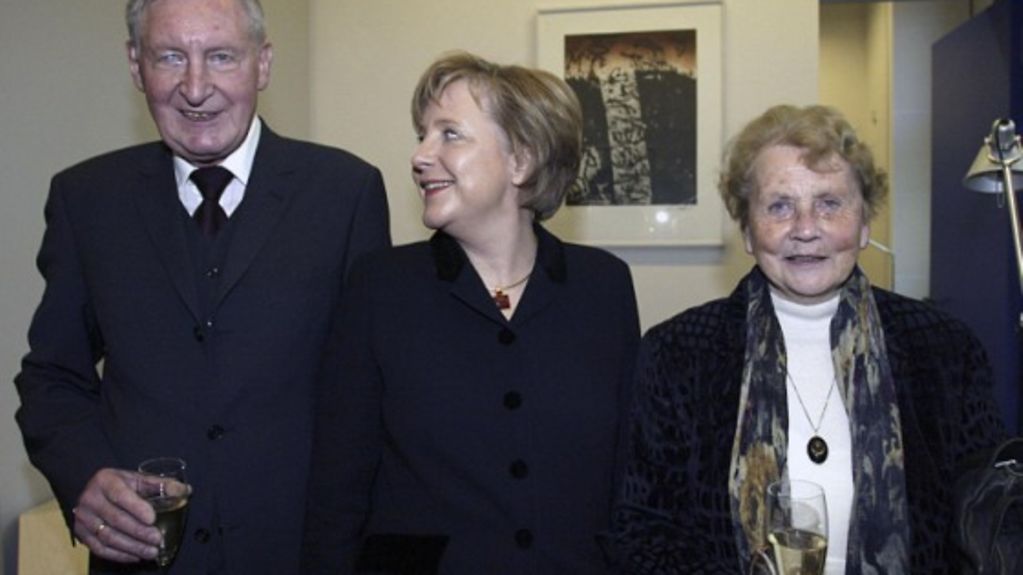 Angela Merkel und ihre Eltern