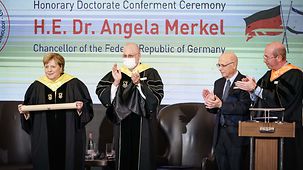 Bundeskanzlerin Angela Merkel während der Verleihung der Ehrendoktorwürde der Technion Universität Haifa. 