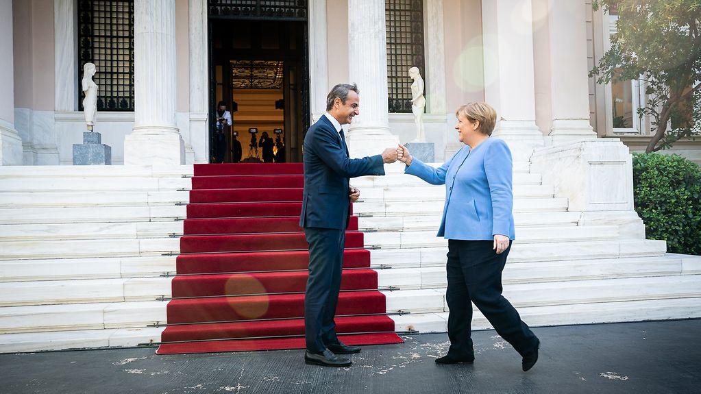 La chancelière fédérale Angela Merkel et le premier ministre grec Kyriakos Mitsotakis.