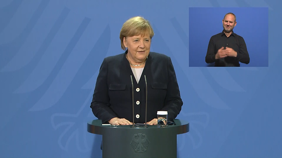 Angela Merkel bei der Amtsübergabe