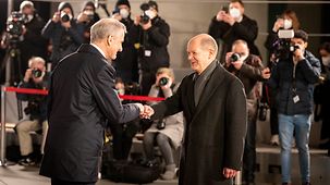 Federal Chancellor Olaf Scholz receives Jonas Gahr Støre, Norway’s Prime Minister.