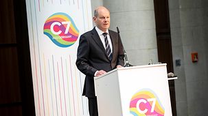 Bundeskanzler Olaf Scholz beim Treffen "Civil7-Gipfel" im Rahmen der G7-Präsidentschaft.