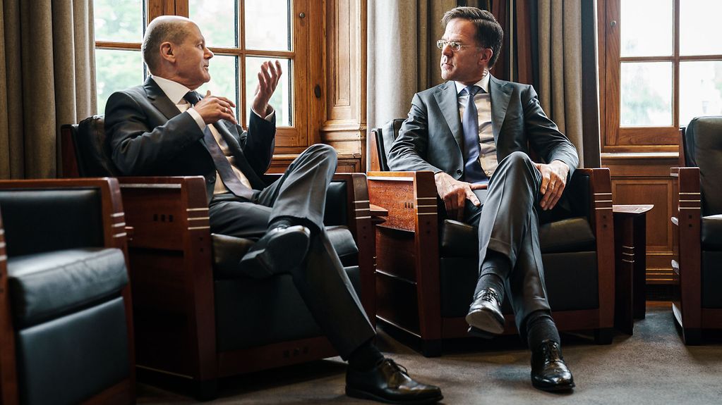 Bundeskanzler Olaf Scholz mit dem niederländischen Ministerpräsidenten Mark Rutte.