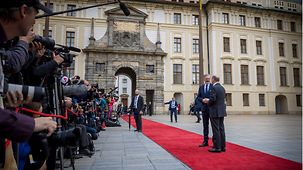 Federal Chancellor Olaf Scholz being welcomed by Petr Fiala, the Prime Minister of the Czech Republic.