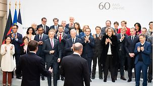 Federal Chancellor Olaf Scholz and Emmanuel Macron, President of France, at the family photo for the Franco-German Council of Ministers.