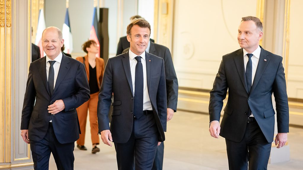 Bundeskanzler Scholz mit den Präsidenten von Frankreich, Macron, und Polen, Duda