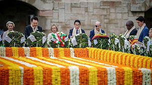 Staats- und Regierungschefs an der Gedenkstätte Gandhis