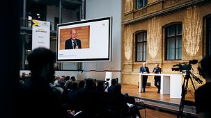 Federal Chancellor Scholz during the annual conference of the German Brands Association.