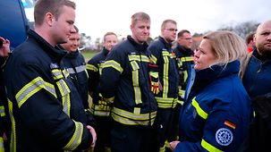 Bundesinnenministerin Nancy Faeser trifft am Nachmittag im Raum Oldenburg Einsatzkräfte von Technischem Hilfswerk (THW) und Bundespolizei.