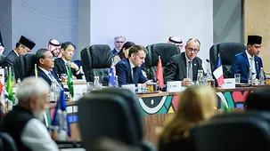 The photo shows Federal Chancellor Friedrich Merz at the G20 summit.