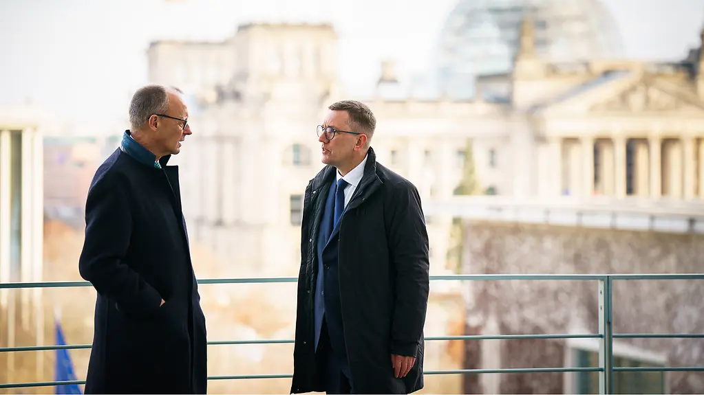 Bundeskanzler Merz und der estnische Ministerpräsident Kristen Michal im Kanzleramt.