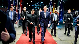 Das Foto zeigt Bundeskanzler Friedrich Merz und Wolodymyr Selenskyj, ukrainischer Präsident, im Kanzleramt.