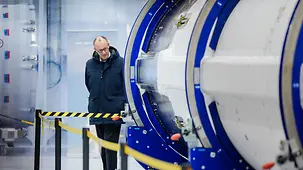Bundeskanzler Friedrich Merz beim Besuch des Weltraumbahnhofs Andoya Space Port in Norwegen. 