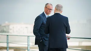Bundeskanzler Merz im Gespräch mit Micheal Martin, dem irischen Premierminister.