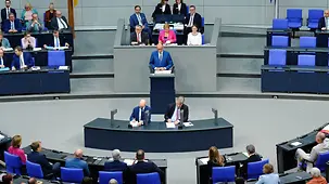 Regierungserklärung Bundeskanzler Merz im Deutschen Bundestag