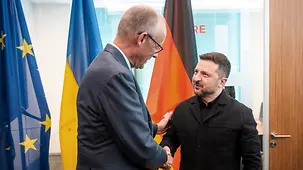 Chancellor Merz and Ukrainian President Zelenskyy are meeting for talks.