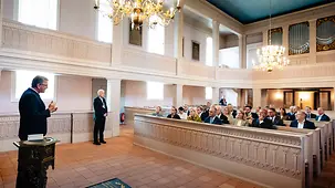 Staatsminister Weimer referiert in der Schinkel-Kirche