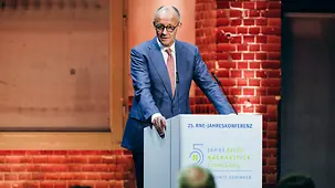 Bundeskanzler Friedrich Merz spricht auf Jahreskonferenz des Rats für Nachhaltige Entwicklung (RNE).