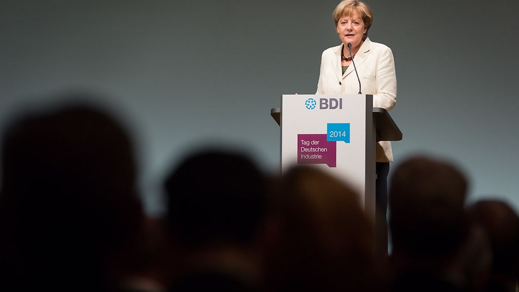 Bundeskanzlerin Angela Merkel spricht auf dem Tag der Deutschen Industrie des Bundesverbandes der Deutschen Industrie