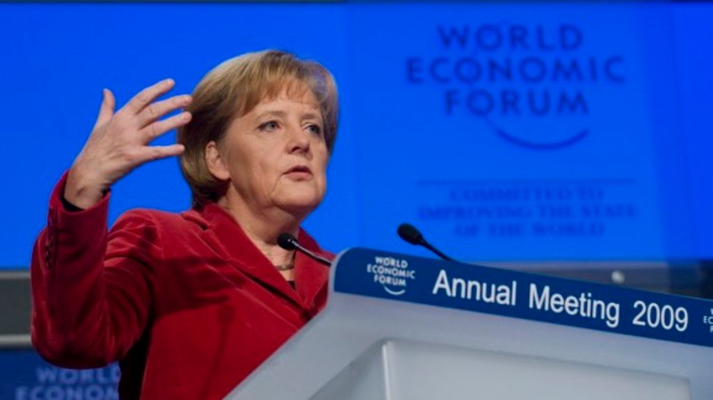 Angela Merkel am Rednerpult