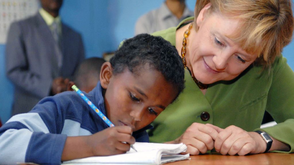 Chancellor Angela Merkel in an African classroom